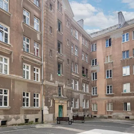 Metro Wilenski #5 By Bookinghost Varşova